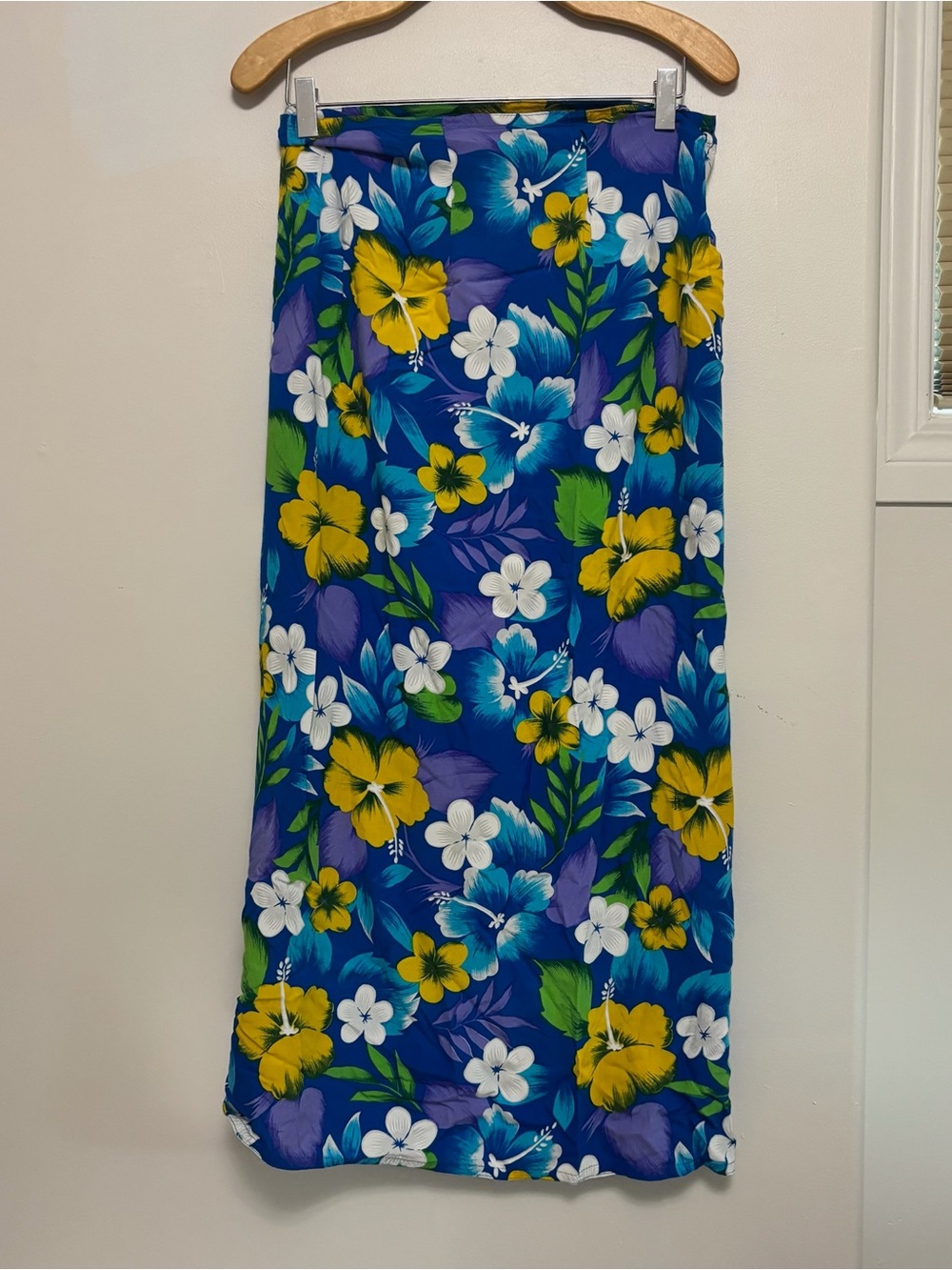 Blue Floral Women’s Swim Coverup Sarong - Picture 2 of 3